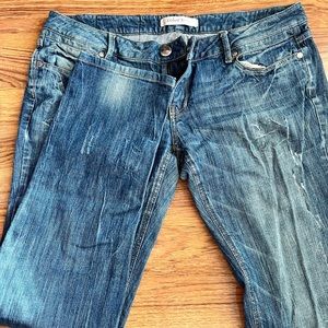Color siete (Colombian brand) jeans. some distress, med-low rise, size 10